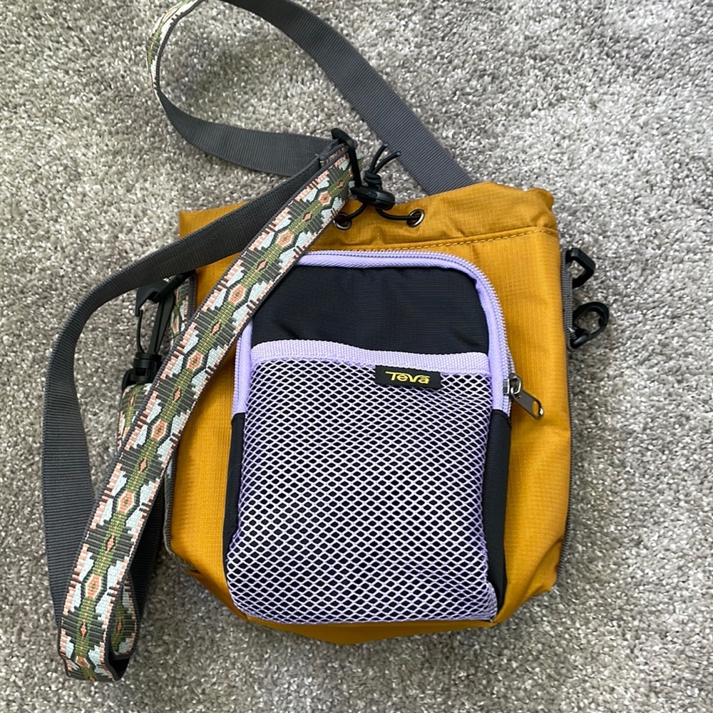 New Teva Water bottle sling
